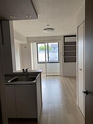 ブライト　スクエアI 101 1階ワンルームのリビング/ダイニング