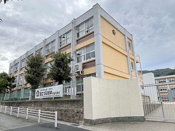 画像13:神戸市立本山第一小学校