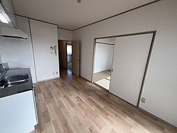 アビタシオン中崎 401 4階2LDKのリビング/ダイニング