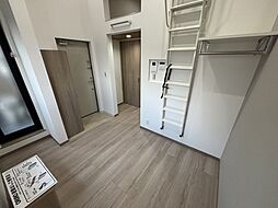 loulou 今津（ルルイマヅ） 301 3階1Kのリビング/ダイニング