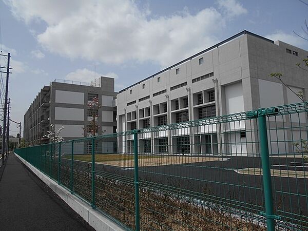 画像26:中学校「尼崎市立小田中学校まで1229m」