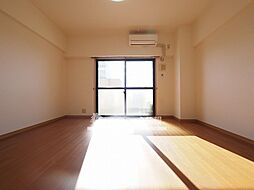 ※内観写真は1002号を引用しており、内装が異なる場合がございます。