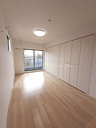 ヴィルドミール柴崎台 1階1Kのリビング/ダイニング