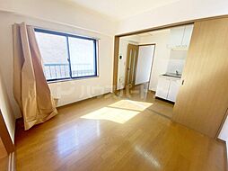 グランドゥールＩ＆Ｙ 303 3階2Kのリビング/ダイニング