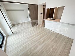 S-RESIDENCE綾瀬rivie 501 5階2LDKのリビング/ダイニング