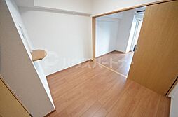 アンベリールマーロ北綾瀬II 404 4階2Kのリビング/ダイニング