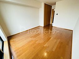 Tre Sinwa 206 2階1Kのリビング/ダイニング