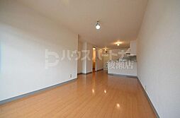 ハピネス市川 103 1階1LDKのリビング/ダイニング