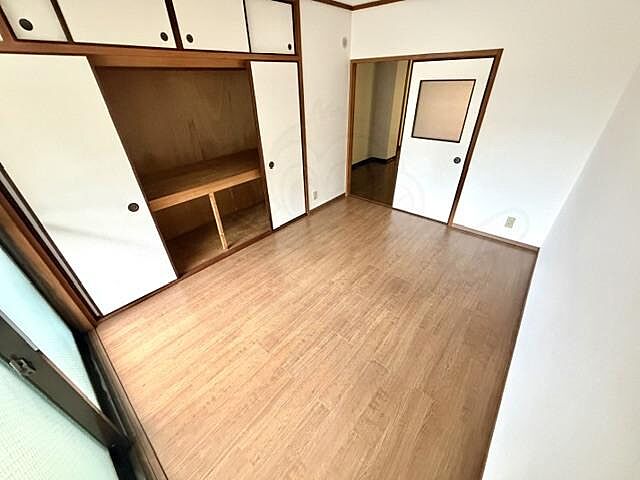 寝室