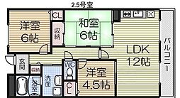 アベニール羽衣 2階