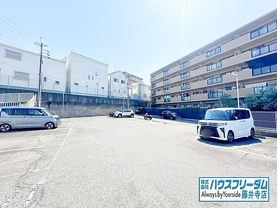 駐車場はこちら...