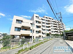 少女の赤い帽子泉北深井