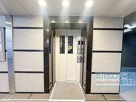 便利なエレベータもございます