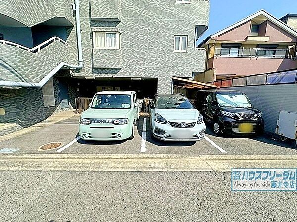 駐車場を拡大表示