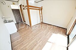 デシマルハウス5 2階ワンルームのリビング/ダイニング