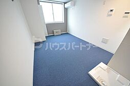 コスモアイズ2 1階ワンルームのリビング/ダイニング