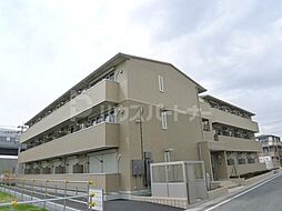 6 / 35