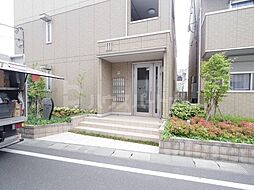 16 / 35