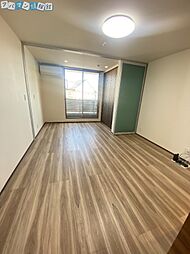 ガーデンシティ三和町 3階1LDKのリビング/ダイニング