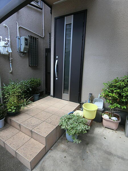 玄関を拡大表示