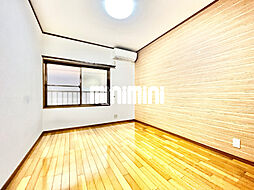 ラ・スヴニール 203 2階ワンルームのリビング/ダイニング