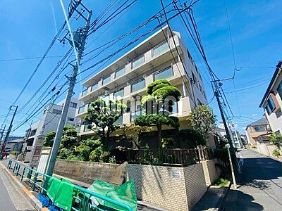 外観：4階建てのマンション