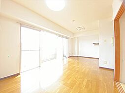 リアライズ花小金井 304 3階3LDKのリビング/ダイニング