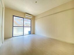 CASA IO 203 2階2DKのリビング/ダイニング