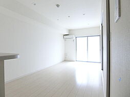 リブリ・シャイニー平松 1階1LDKのリビング/ダイニング