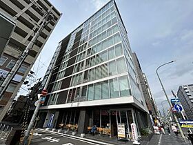 京都府京都市下京区四条通大宮東入立中町（賃貸マンション1LDK・2階・65.43㎡） その1