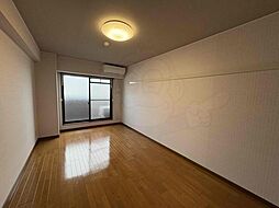 阪急嵐山線 上桂駅 徒歩9分の賃貸マンション 5階1Kのリビング/ダイニング