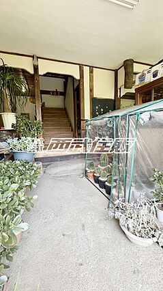 【玄関ホール】...