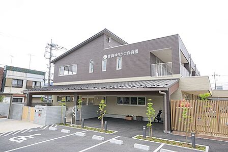 幼稚園・保育園 300m 青梅ゆりかご保育園