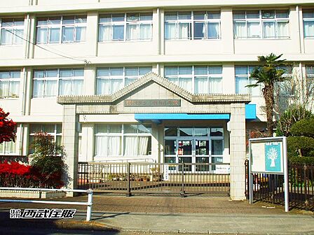 小学校 800m 羽村市立小作台小学校