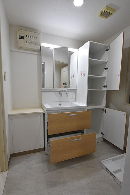 洗面所と洗濯機置き場