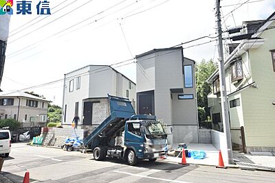 外観:全2棟 現地外観(2026年9月24日撮影) 外観:全2棟 現地外観(2026年9月24日撮影)