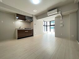 Osaka Metro四つ橋線 西梅田駅 徒歩3分の賃貸マンション 7階ワンルームのリビング/ダイニング