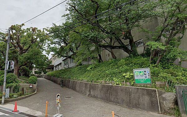画像22:豊中市立上野小学校（480m）