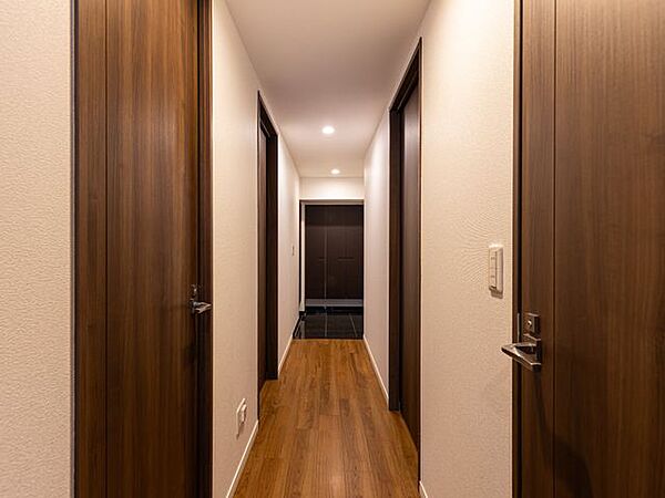 玄関を拡大表示