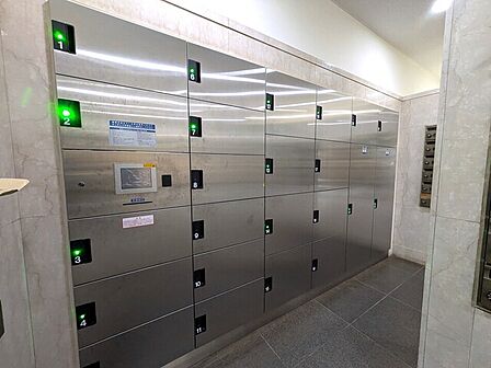 宅配ボックスは大きな荷物も収納可能