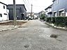 周辺：約6ｍのゆとりの公道に面した住宅です！
