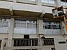 周辺：小学校「市立新町小学校まで610m」