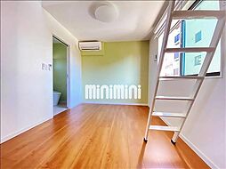 オハナテラス 203 2階ワンルームのリビング/ダイニング