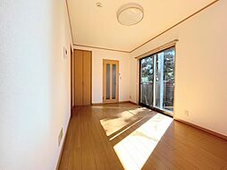 コーポお鷹の道 107 1階1Kのリビング/ダイニング