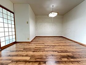 MAYUMIグランデール中宮  ｜ 大阪府枚方市中宮山戸町1番1号（賃貸マンション3LDK・5階・60.21㎡） その6