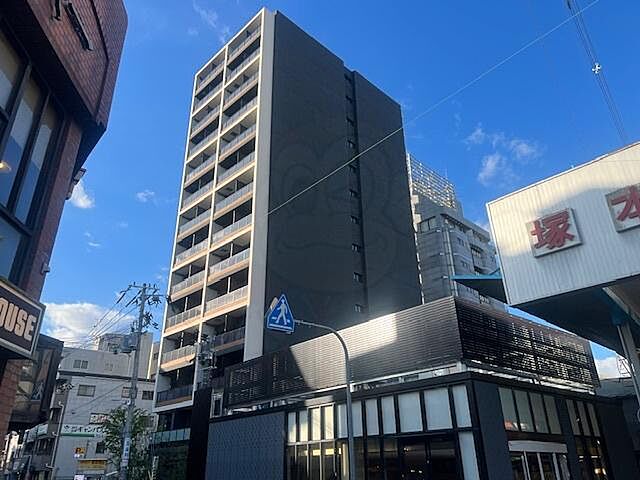 3 / 25