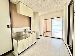 阪急京都本線 富田駅 徒歩5分の賃貸アパート 1階1Kのリビング/ダイニング