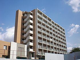 エトール10  ｜ 兵庫県西宮市西福町2番11号（賃貸マンション1K・7階・30.00㎡） その1