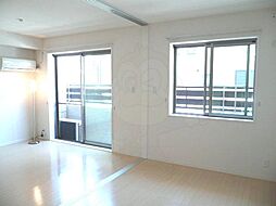 南海高野線 堺東駅 徒歩15分の賃貸アパート 2階1LDKのリビング/ダイニング