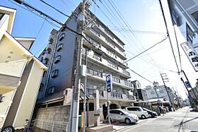 ハイツグロリア 203 ｜ 大阪府堺市堺区南旅篭町東２丁（賃貸マンション3LDK・2階・56.00㎡） その1